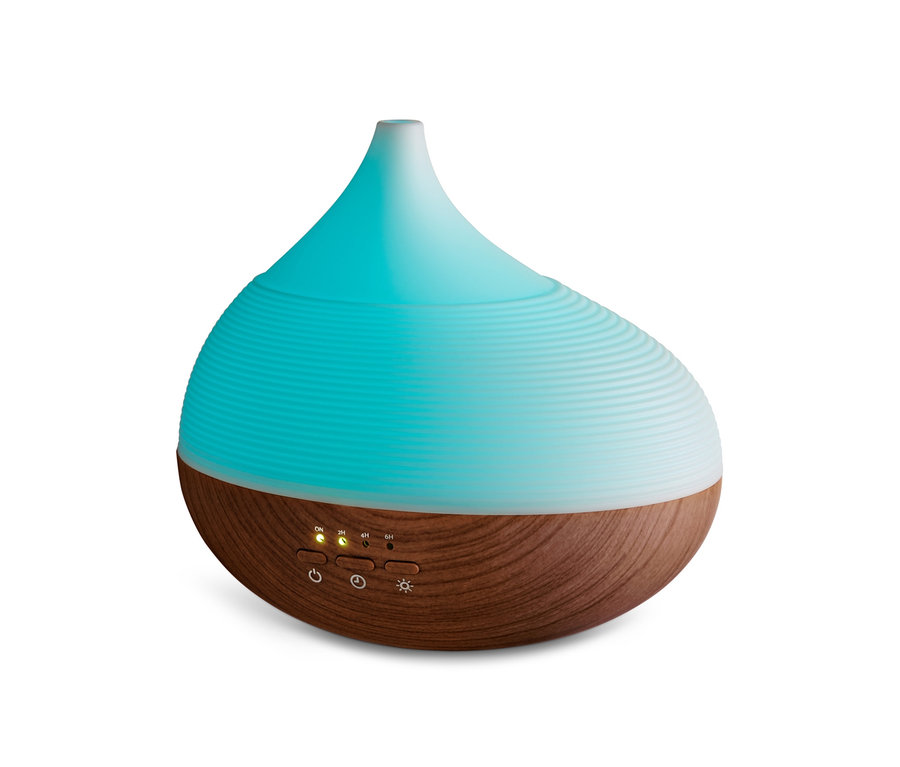 Ein Aromadiffusor mit Wellness-Beleuchtung.