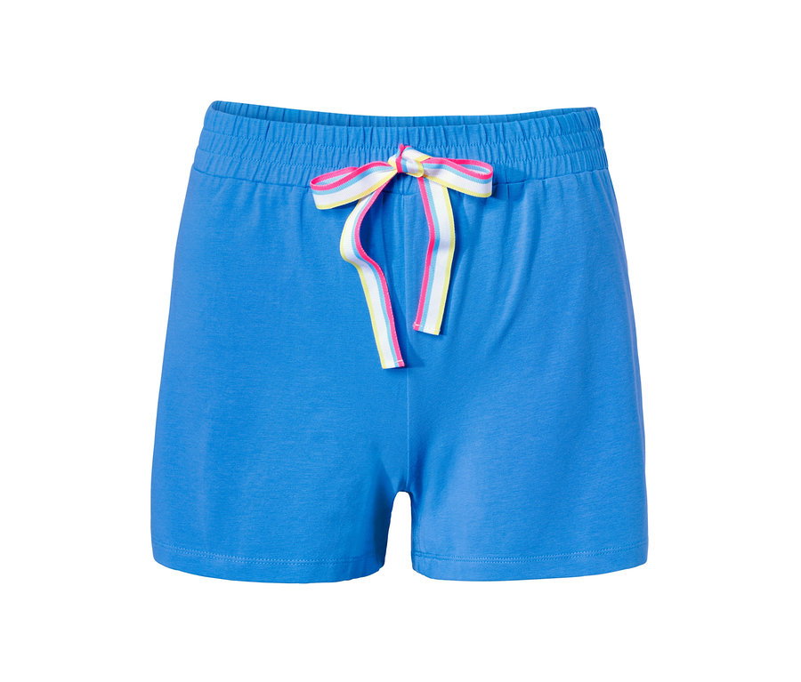 Ein blauer Shorty-Pyjama mit Kordelzug.