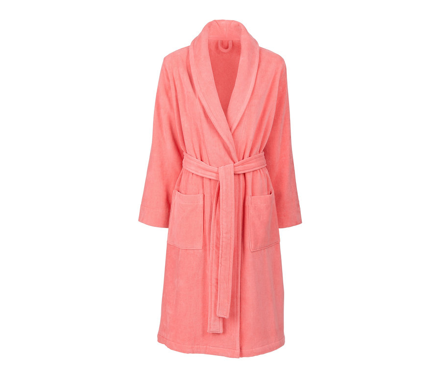 Ein Damen-Velours-Bademantel mit Gürtel und Taschen.