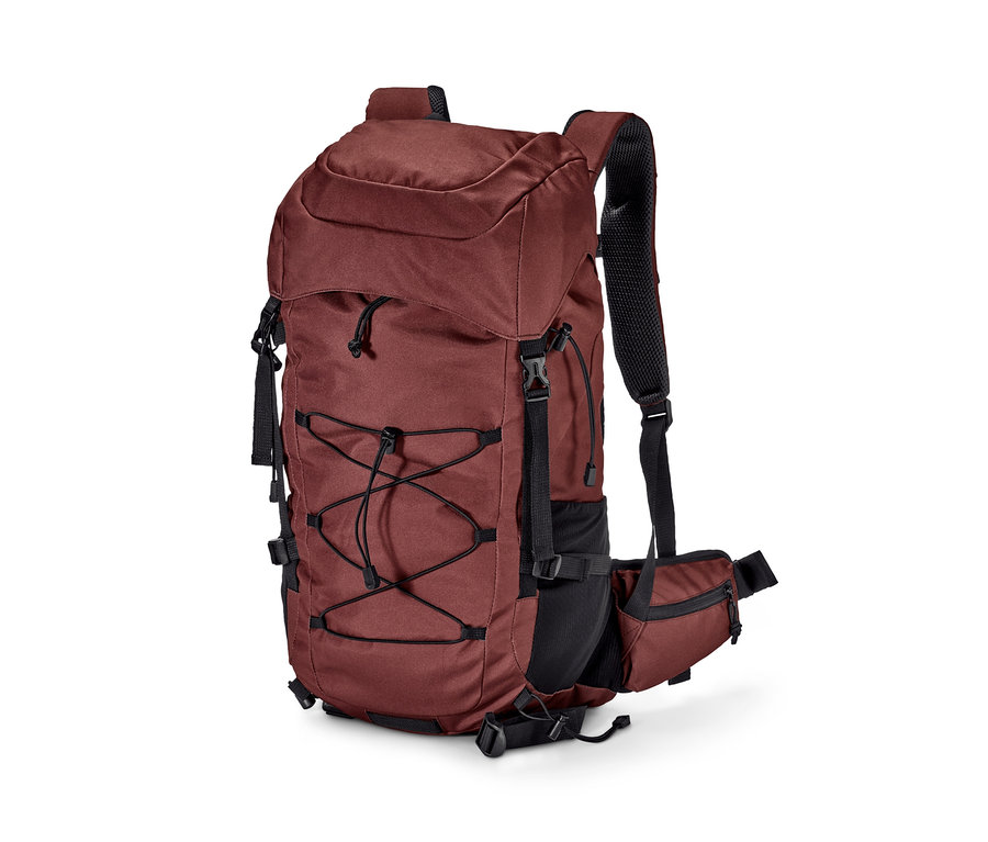 Ein roter Trekking-Rucksack mit 35 l Fassungsvermögen.
