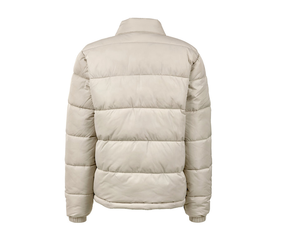 Detailansicht der Rückseite einer Steppjacke.