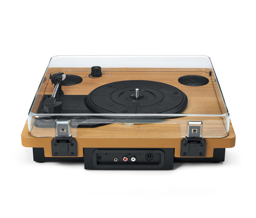 Detailansicht des Schallplattenspielers »Dual DTR 61« mit eingebauten Lautsprechern.