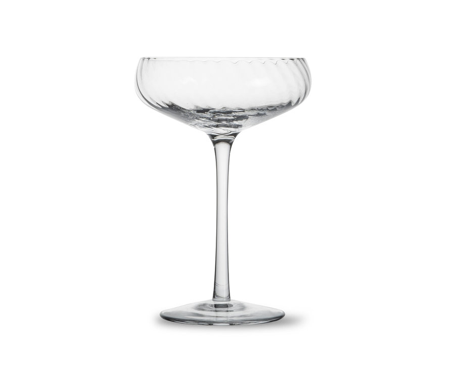 Ein einzelnes leeres Champagnerglas mit Stiel.