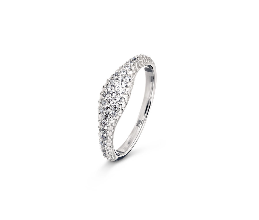 Detailaufnahme des 925 Silber Rings Sparkling.