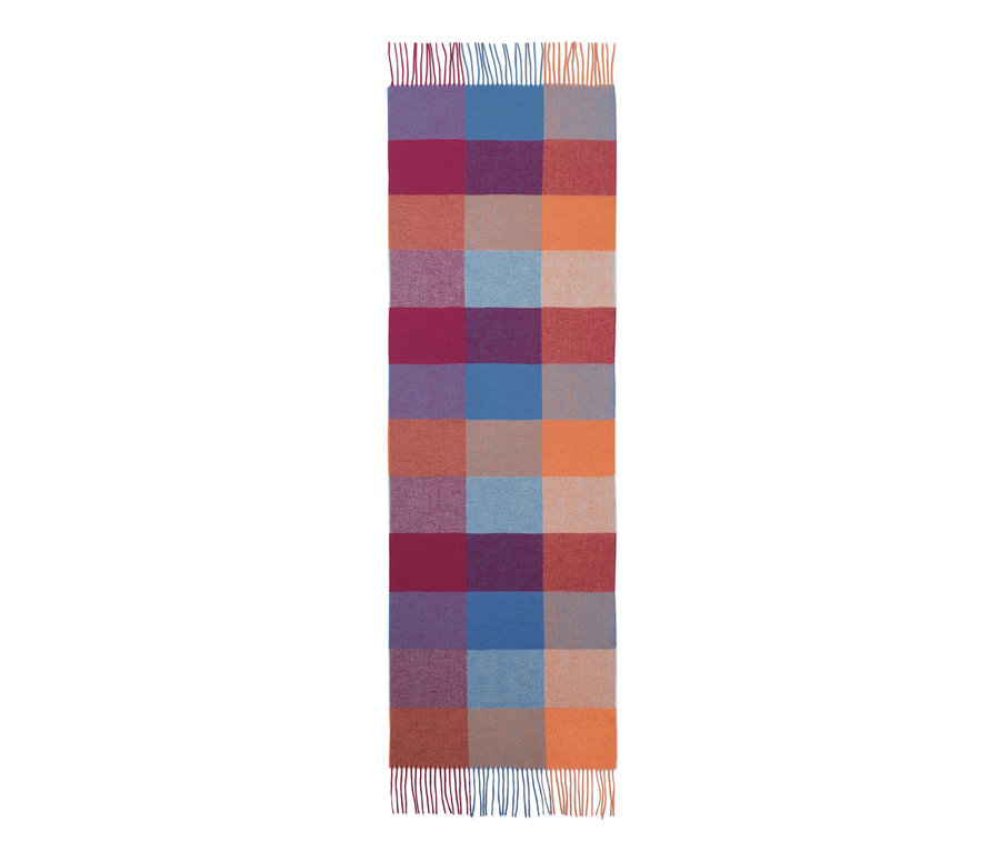 Karierter Schal mit Fransen in den Farben: Pink, Lila, Blau, Orange und Beige.