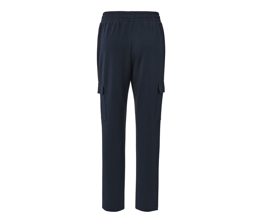 Dunkelblaue Joggpants mit Cargo-Taschen.