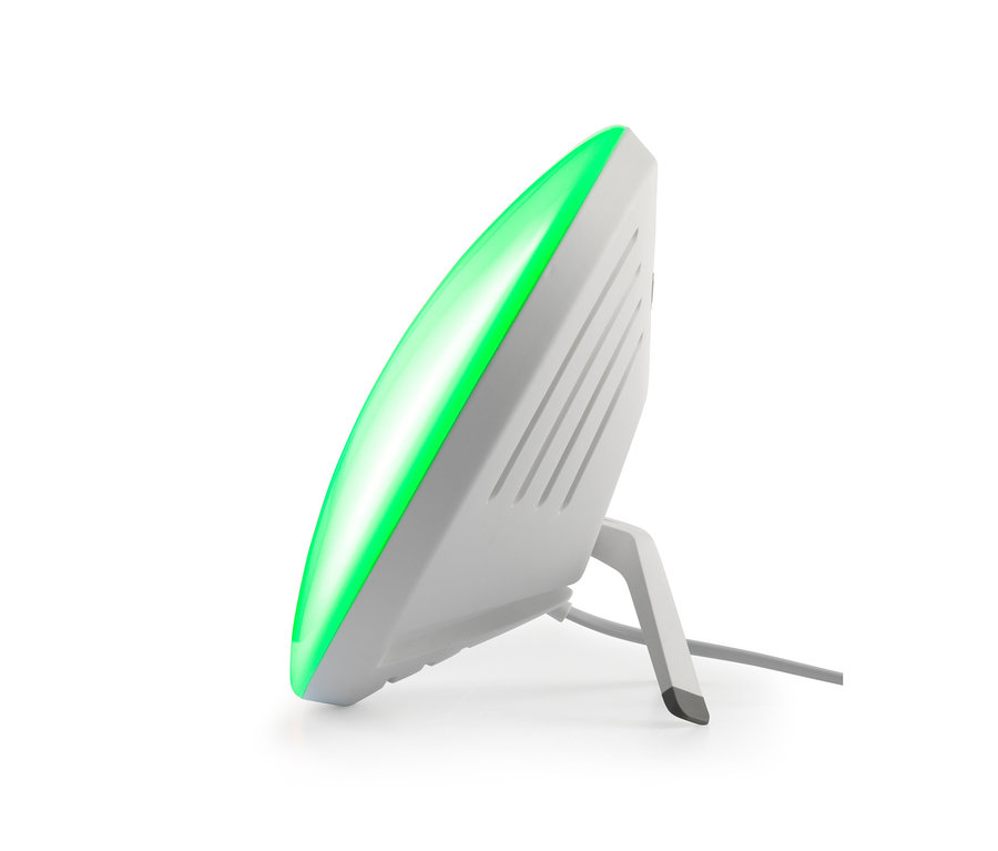 Eine weiße Tageslichtlampe mit grünlichem Licht.