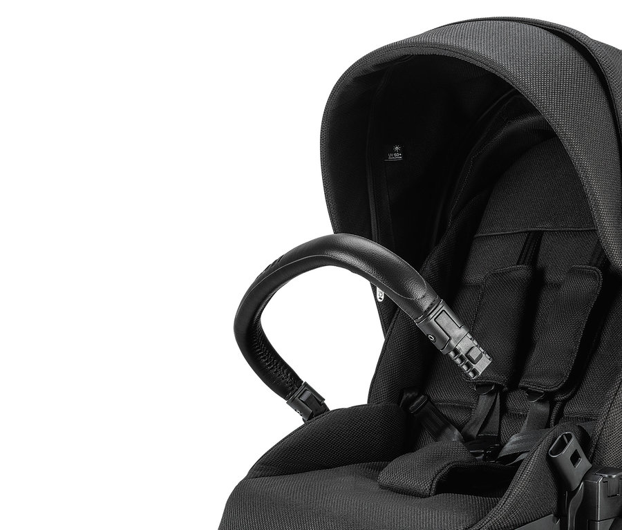 Detailansicht des schwarzen Osann Kombi-Kinderwagens »Vamos«.
