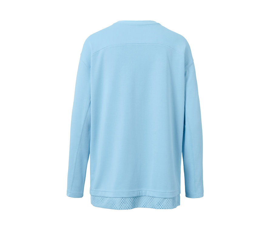 Hellblaues Oversized Fitness-Longsleeve von hinten.