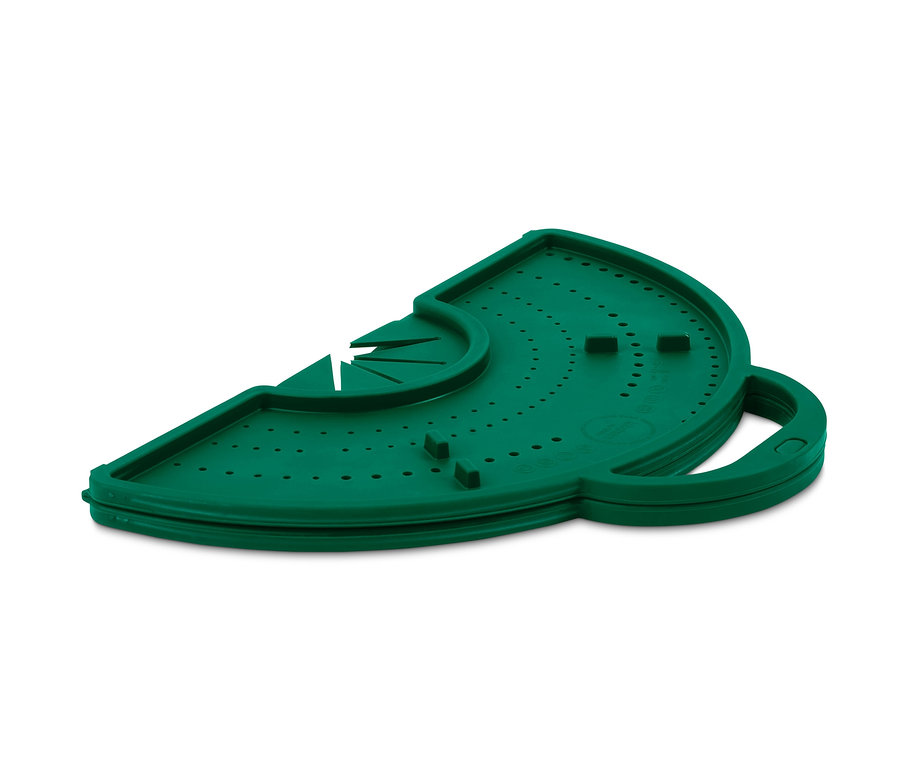 Grüner 4-in-1-Pfannen-Spritzschutz mit Löchern.