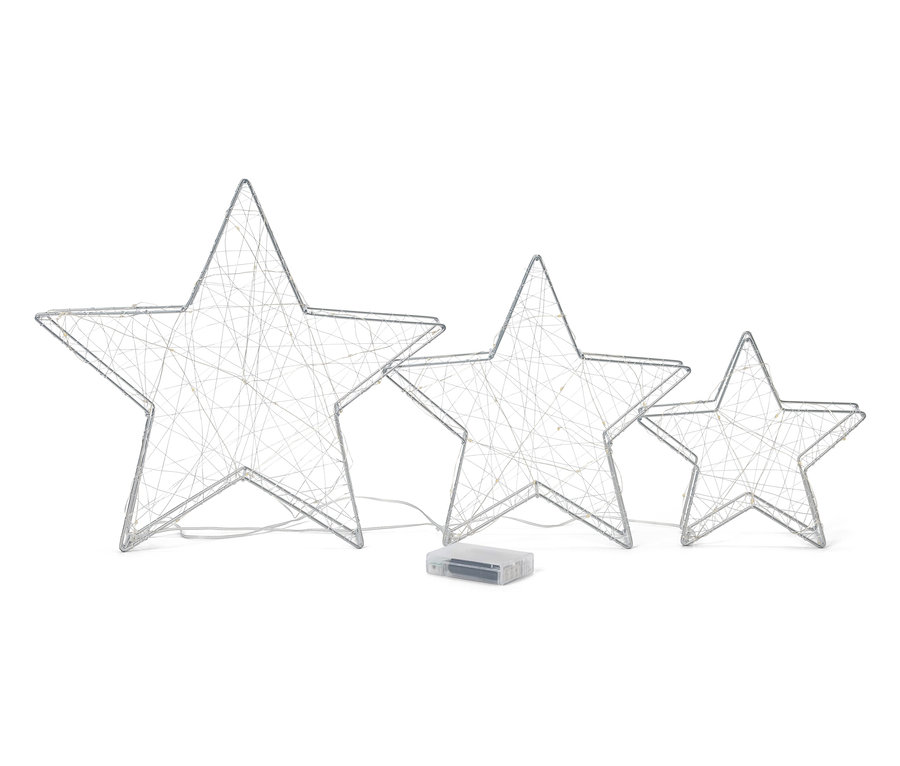 Drei Drahtsterne unterschiedlicher Größe mit LED-Lichtern auf weißem Hintergrund.