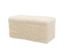 Ein cremefarbener DOMO Hocker mit Staufach.