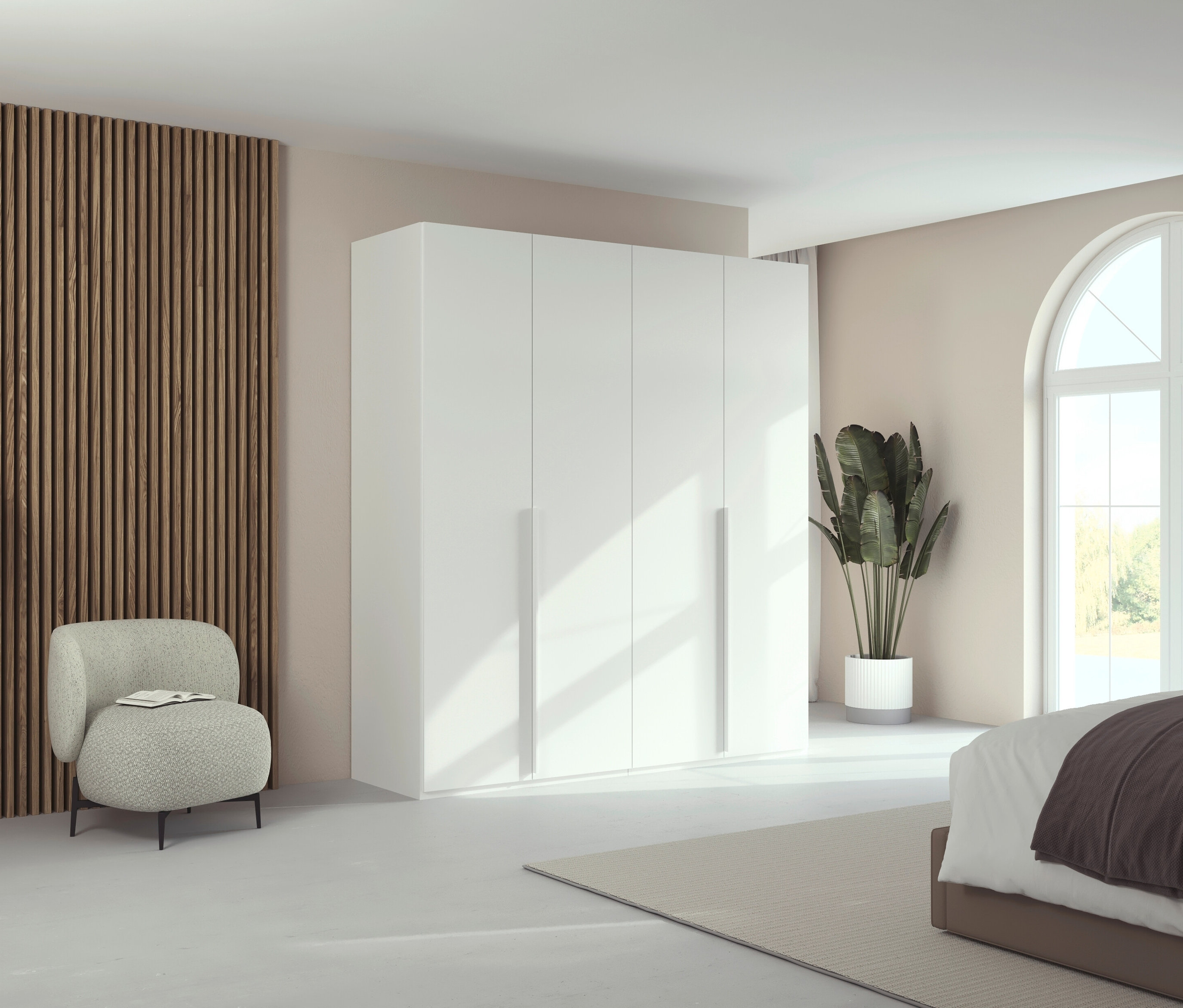 Schlafzimmer mit weißem Schrank, Sessel mit Buch, Zimmerpflanze und Bett. Wandpaneel aus Holzlatten links.