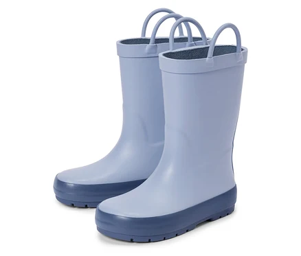 Paar hellblaue Gummistiefel mit dunkleren Sohlen und Griffen oben.