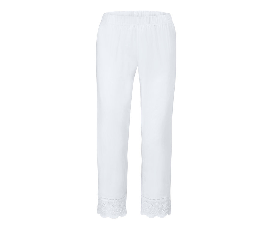 Weiße Web-Pyjamahose mit Lochstickerei am Saum.