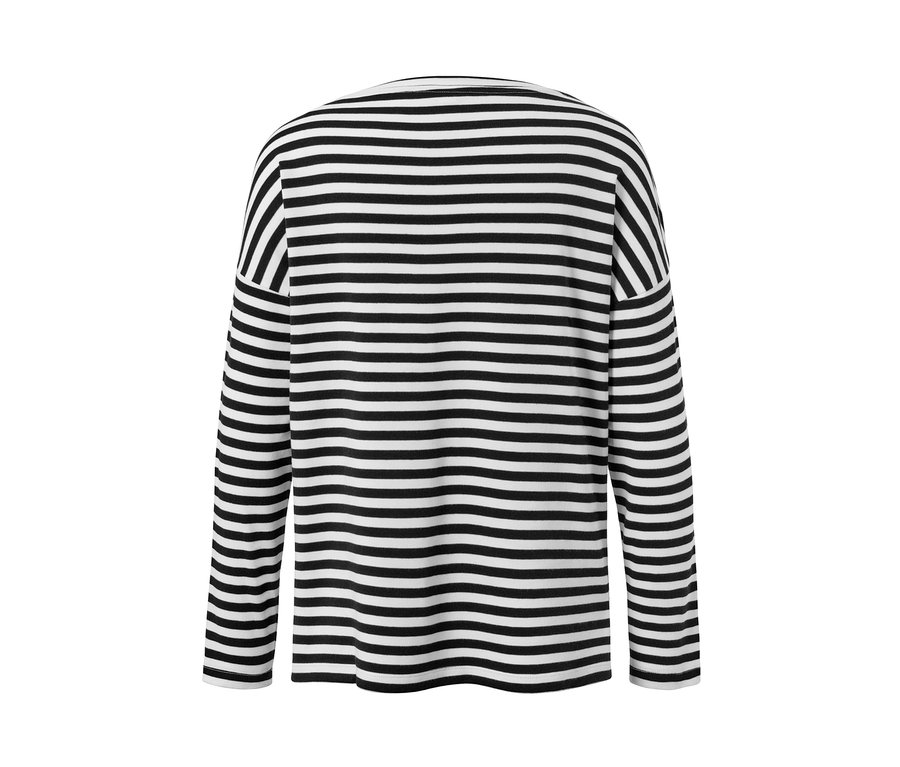 Gestreiftes, schwarz-weisses Langarmshirt.