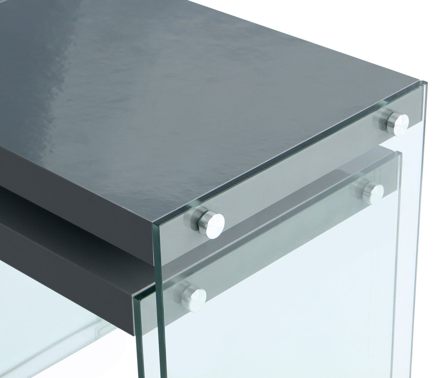 Detailansicht eines schwarzen Kayoom Beistelltisch-2er-Set "Elementary 125" mit Glasfüßen.