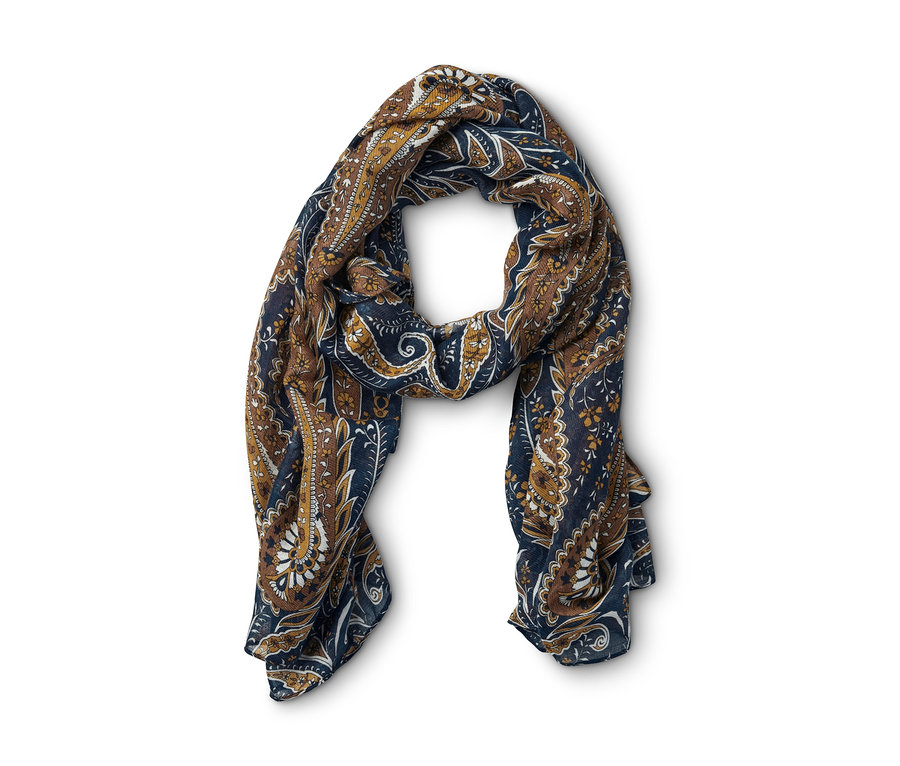 Ein blau-brauner Webschal mit Paisleymuster liegt auf einem weißen Hintergrund.