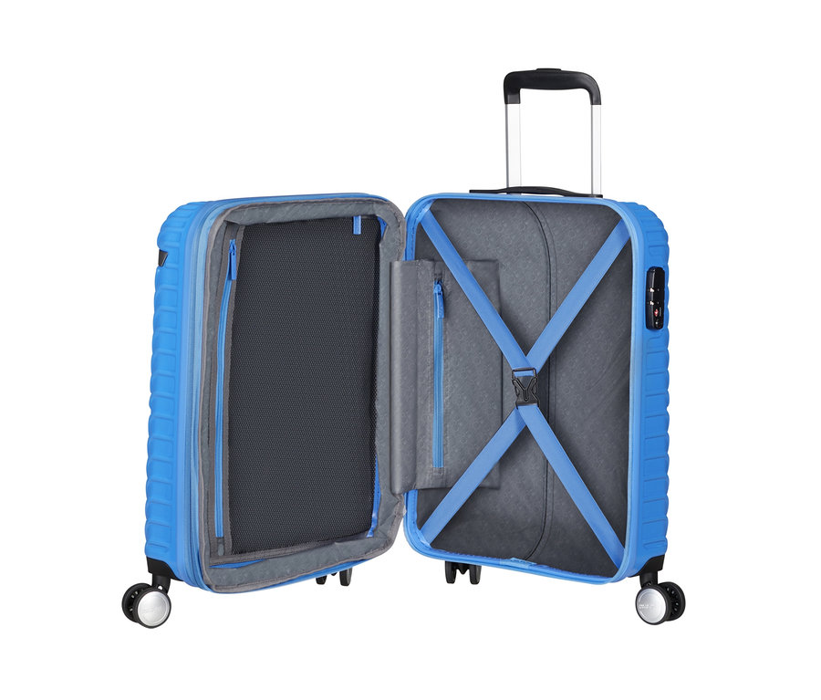 Geöffneter blauer American Tourister »Mickey Clouds« Spinner.