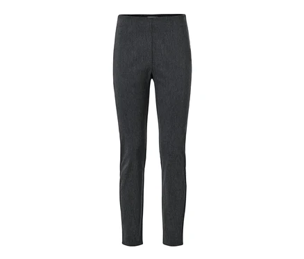 Graue Stretchhose.