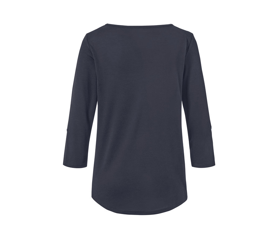 Blaues Funktionsshirt mit 3/4-Ärmeln.