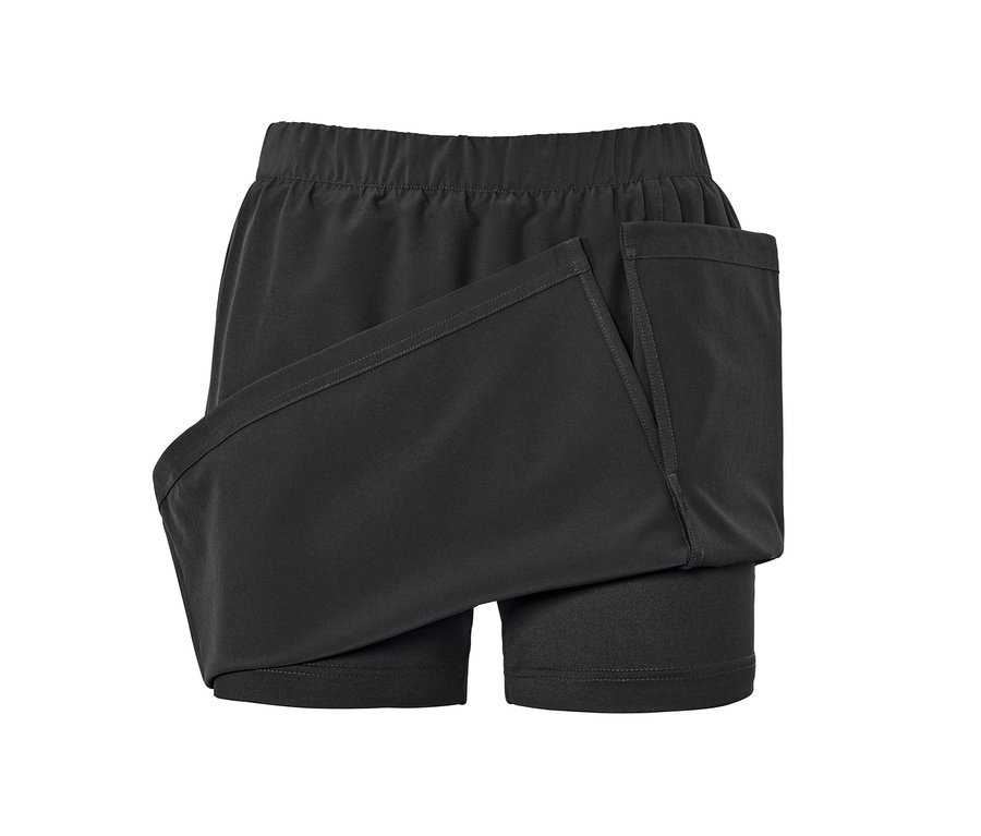 Schwarzer Skort.