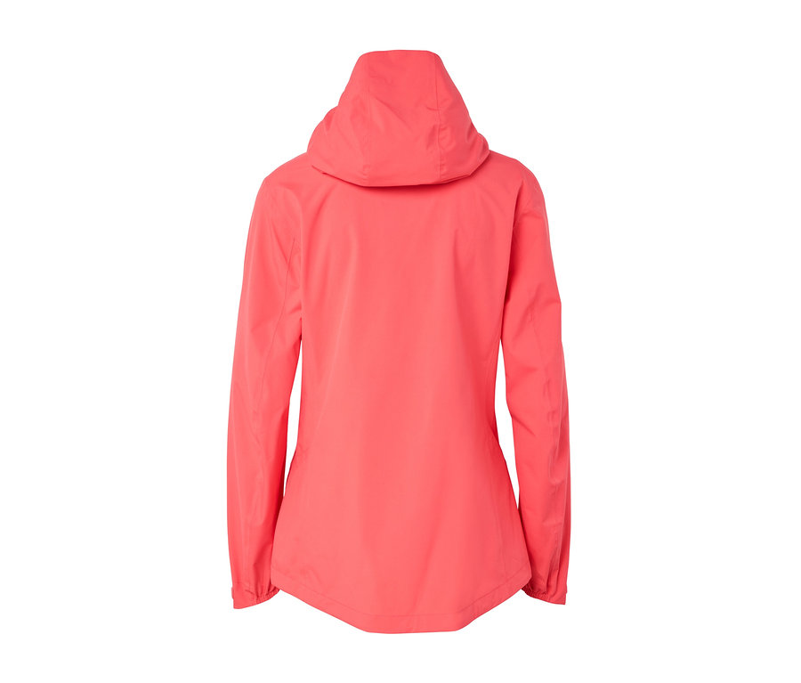 Rückansicht einer korallenroten 2,5-Lagen-Outdoorjacke mit Kapuze.