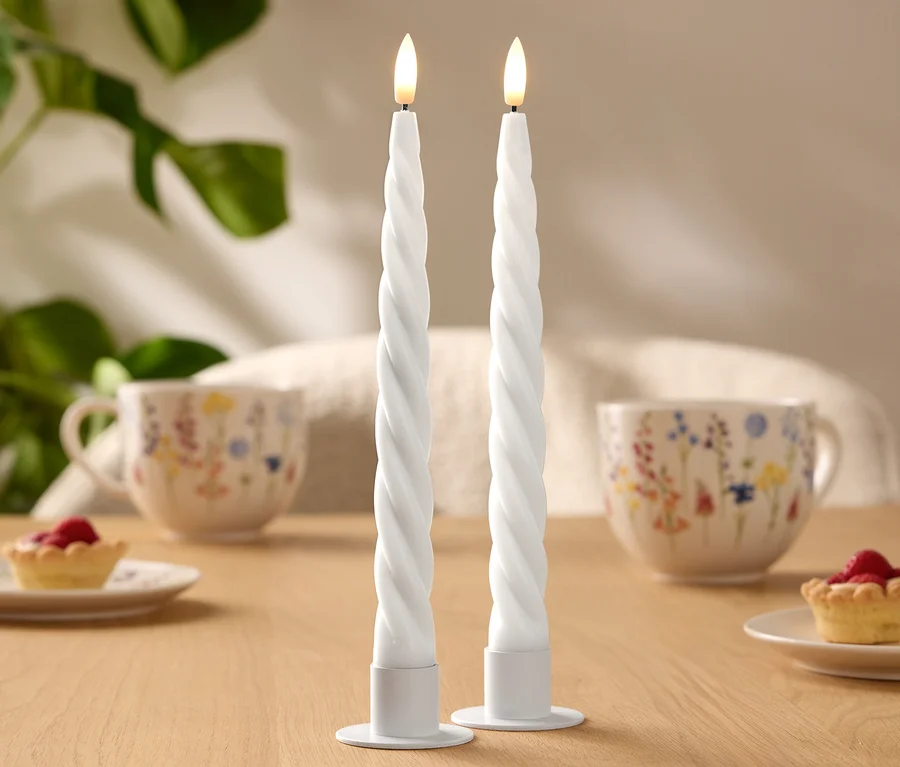 2 LED-Stabkerzen, gedreht bei Tchibo kaufen