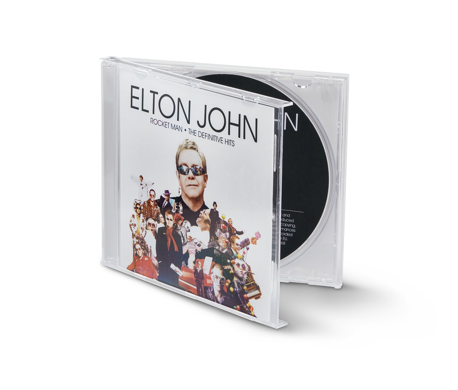 Geöffnete CD Elton John – »Rocket Man: The Definitive Hits«.
