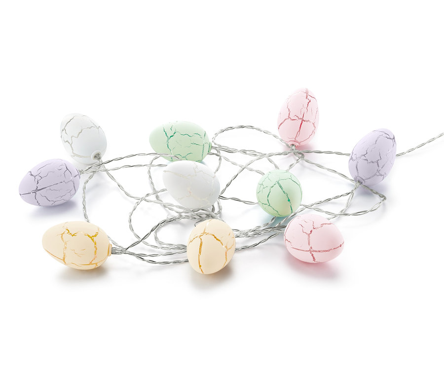 LED-Lichterkette mit pastellfarbenen Eiern.