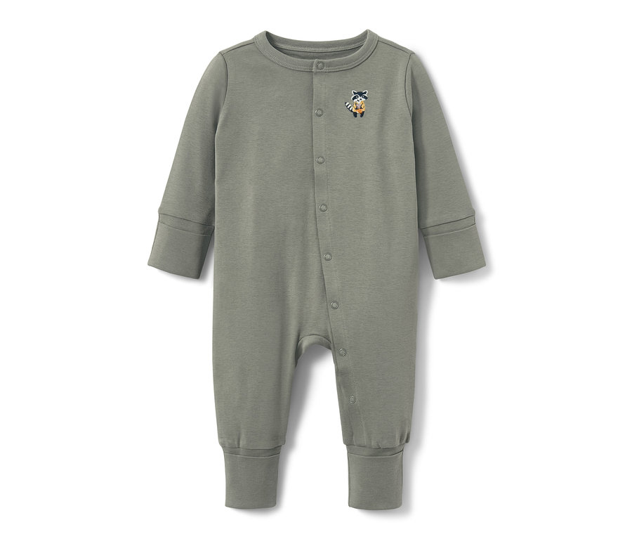 Ein grauer Schlafanzug mit langen Ärmeln und einem Waschbärbild, 3 Pyjamas