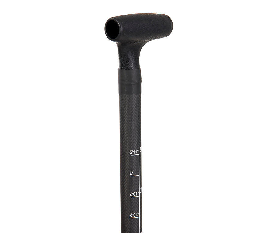Detailaufnahme von einem SUP- und Kajak-Paddel »CARBON GUIDE« aus Carbon und Fiberglas.