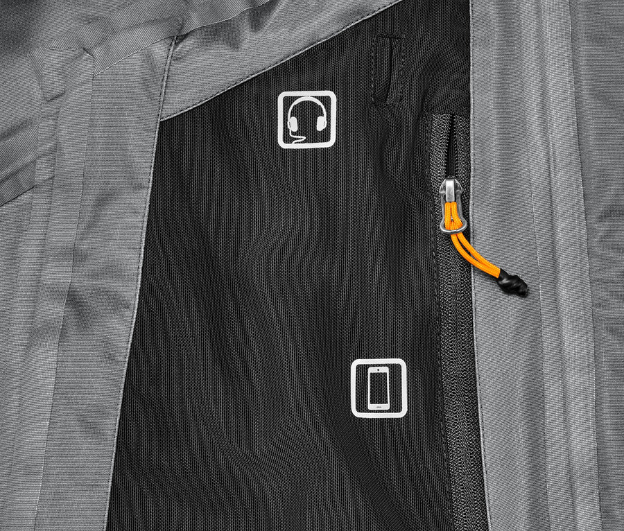 Detail einer Outdoorjacke.
