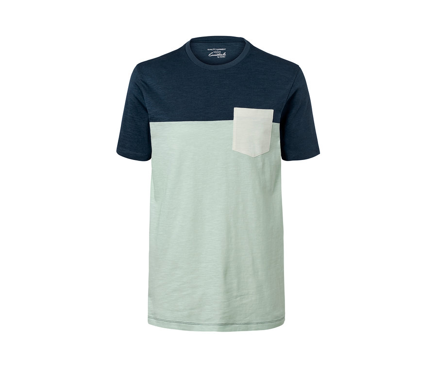 Zweifarbiges T-Shirt mit kurzen Ärmeln, blauer oberer Teil, hellgrüner unterer Teil und Brusttasche.