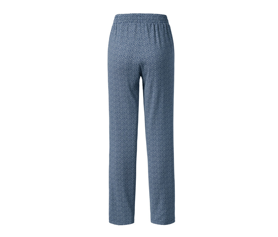 Blaue Jerseyhose mit Muster.