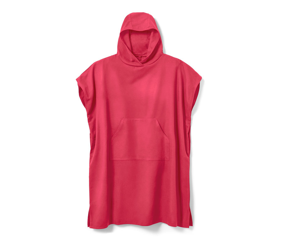 Beerenfarbener Umzieh-Poncho mit Kapuze und Tasche.