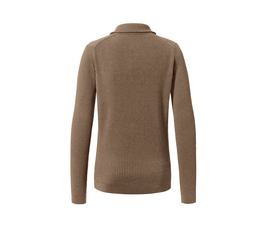 Detailansicht der Rückseite eines Troyer-Pullovers.