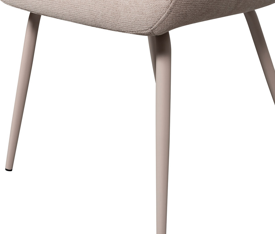 Detailaufnahme eines beigen Woood 2er-Set »Jenny« Stuhls mit naturfarbenen Beinen.