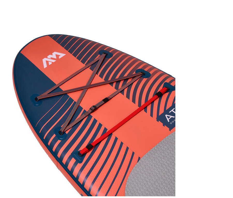 Detailaufnahme eines Aqua Marina SUP Boards »Atlas« 12' 0" mit orangefarbenem und blauem Design und elastischen Seilen.