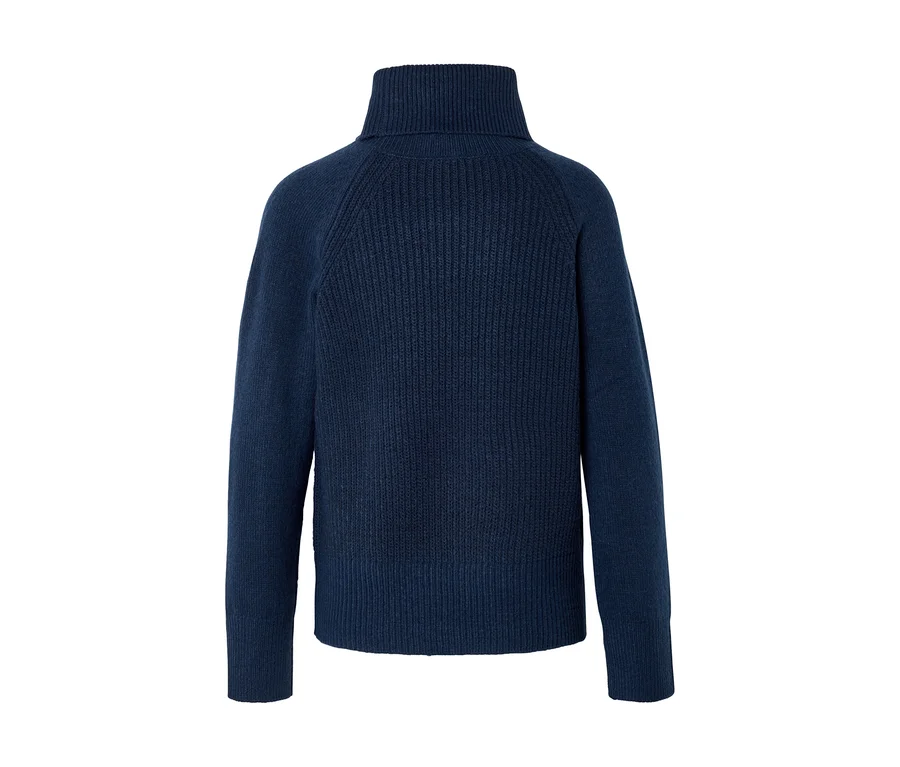 Dunkelblauer Rippstrick-Rollkragenpullover mit langen Raglanärmeln.