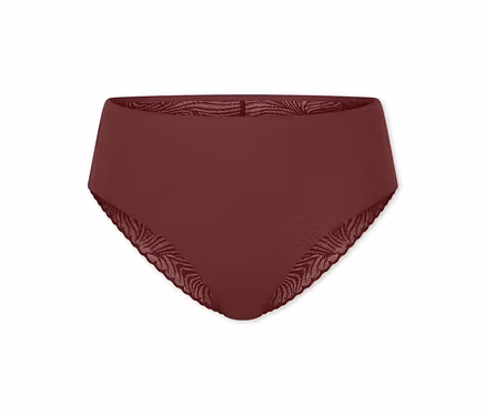 Dunkelroter High-Waist-Damen-Slip mit Zickzack-Muster am Bund und an den Beinausschnitten.