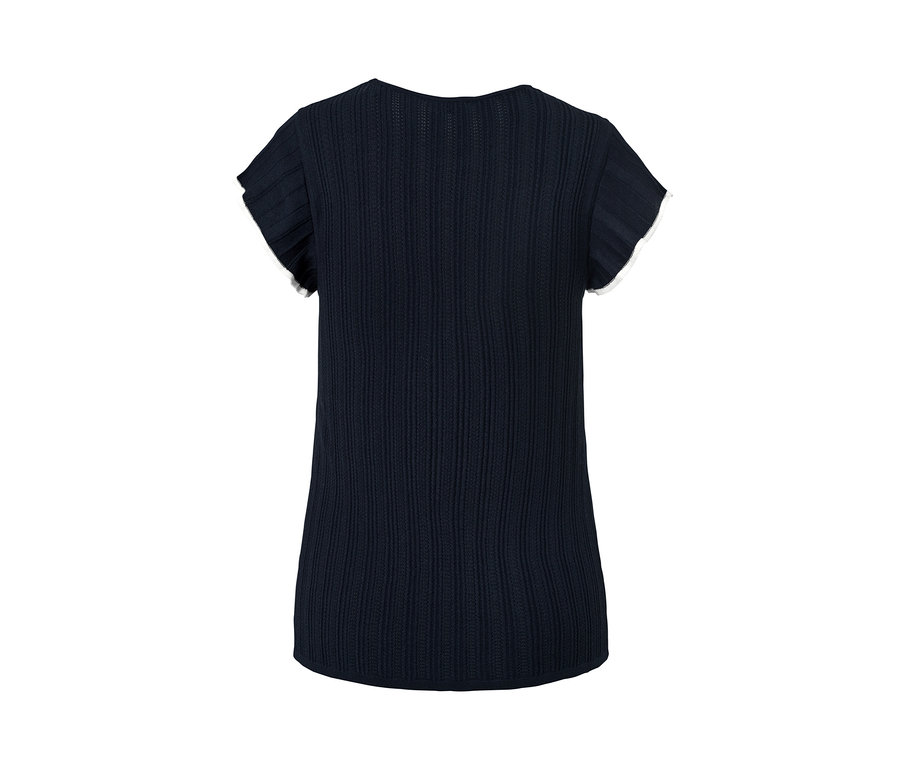 Marineblaues Stricktop mit Ajourmuster und kurzen Ärmeln.