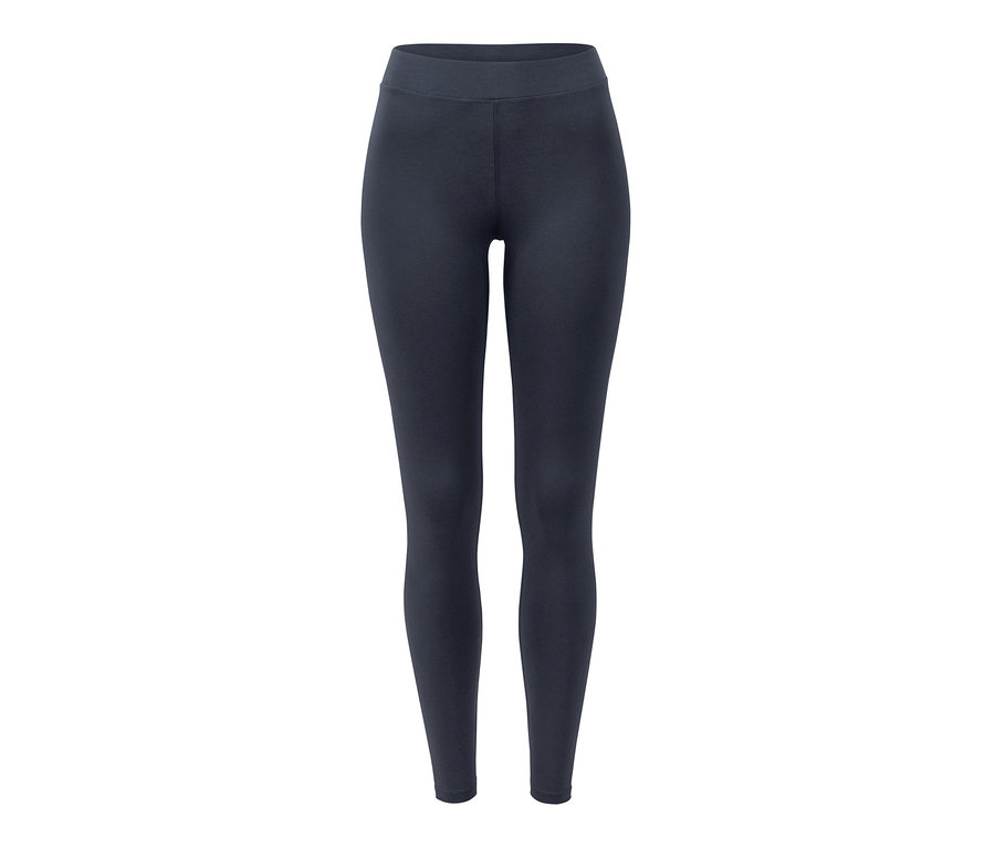 Schwarze Sporttight auf weißem Hintergrund.