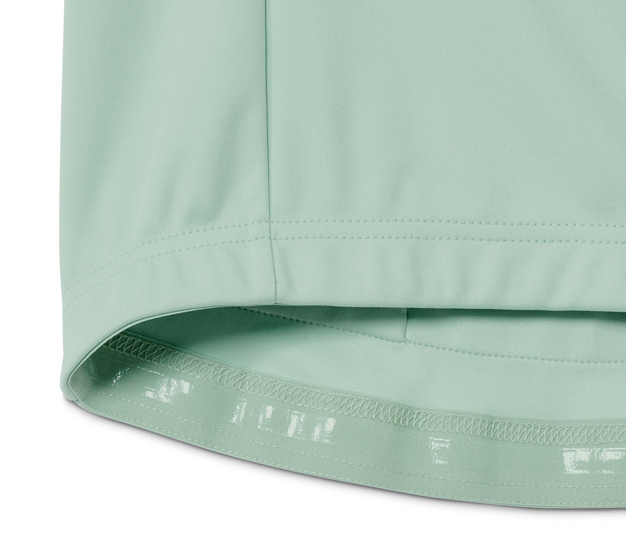 Detail einer Fahrrad-Funktionsjacke.