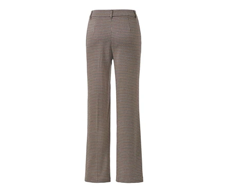 Nahaufnahme der Komfort-Jacquardhose mit braun-blauem Muster.