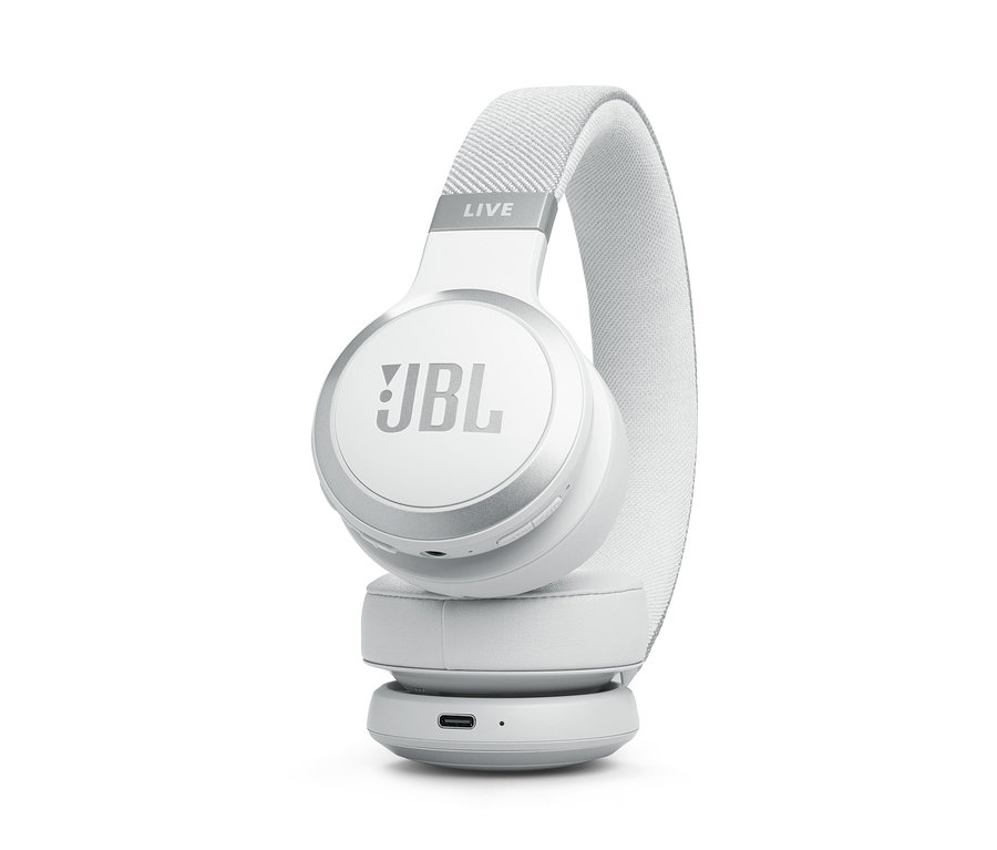 Weiße JBL »Live 670 NC« On Ear Kopfhörer auf weißem Hintergrund.