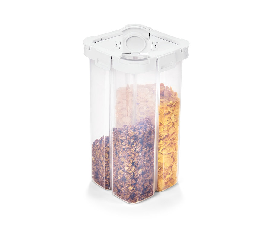 4-in-1-Vorratsdose gefüllt mit Müsli und Cornflakes.