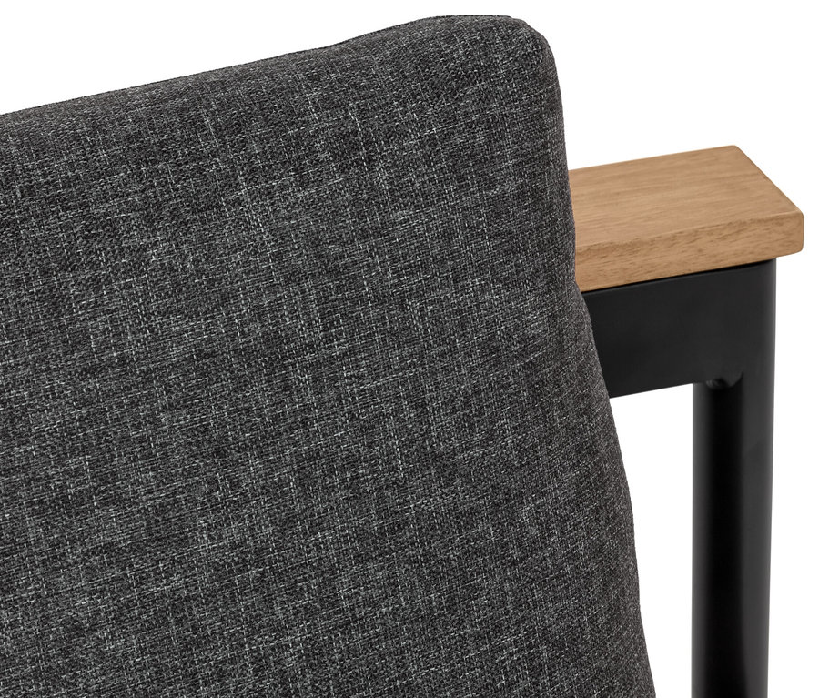 Detailaufnahme der grauen 2-in-1-Dining-Bank-Liege »Elin« mit Holzarmlehne und schwarzem Metallbein.