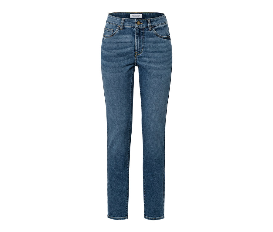 Mittblaue Slim-Denim »Fit Emma« vor weißem Hintergrund.