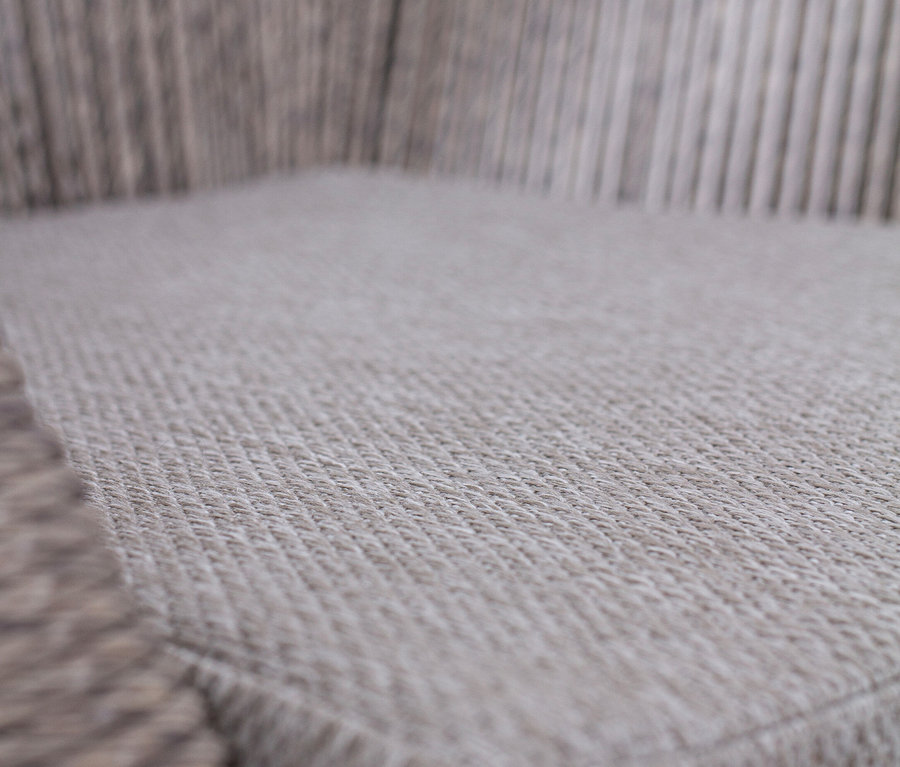 Detailaufnahme der Sitzfläche des deVries 2 Dining-Sessels.